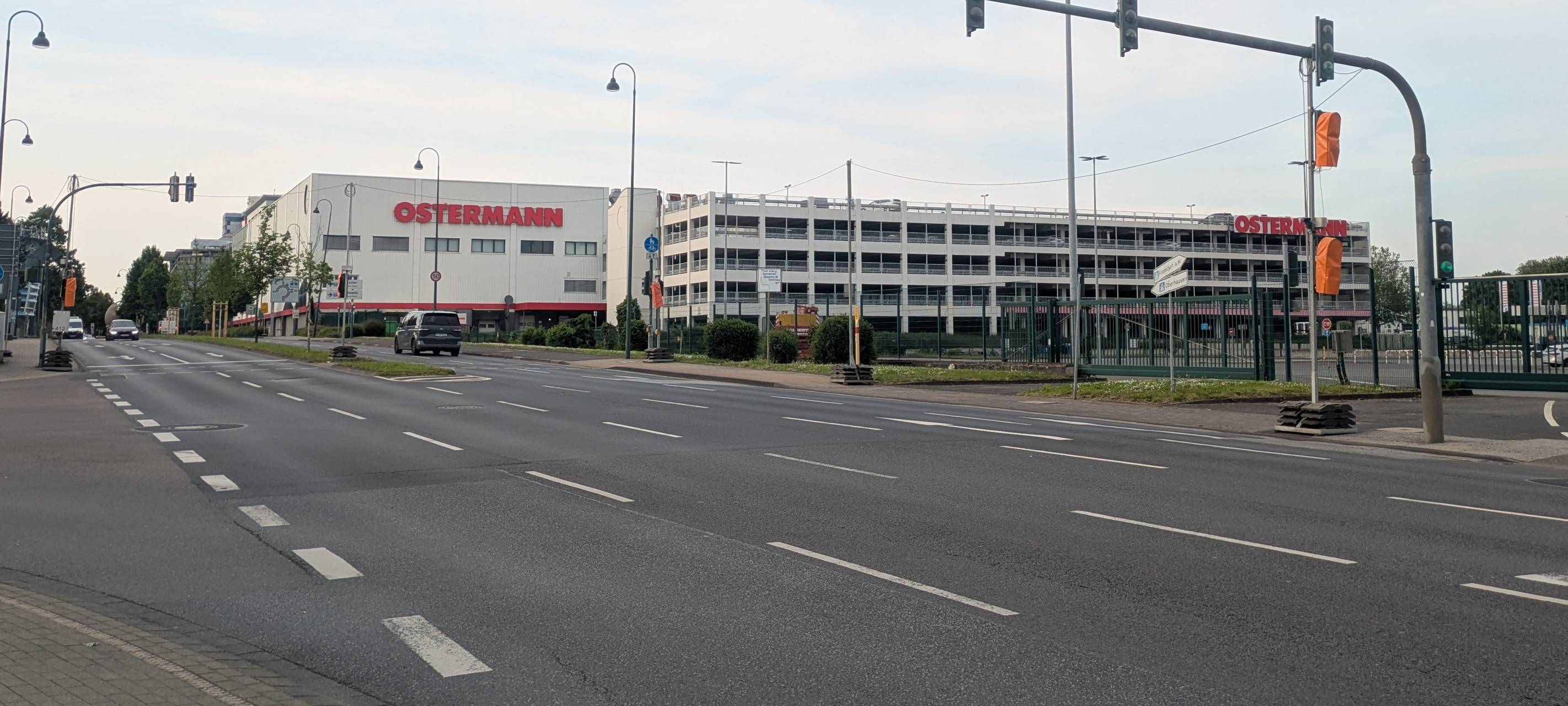 Verkehr Leverkusen: Baustelle auf Friedrich-Ebert-Straße