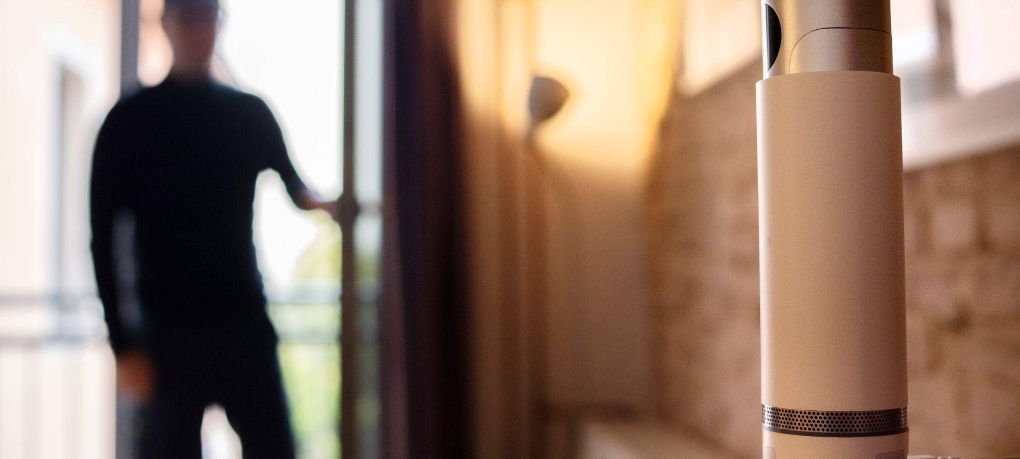 Überwachungskamera von Bosch in einem Wohnraum
