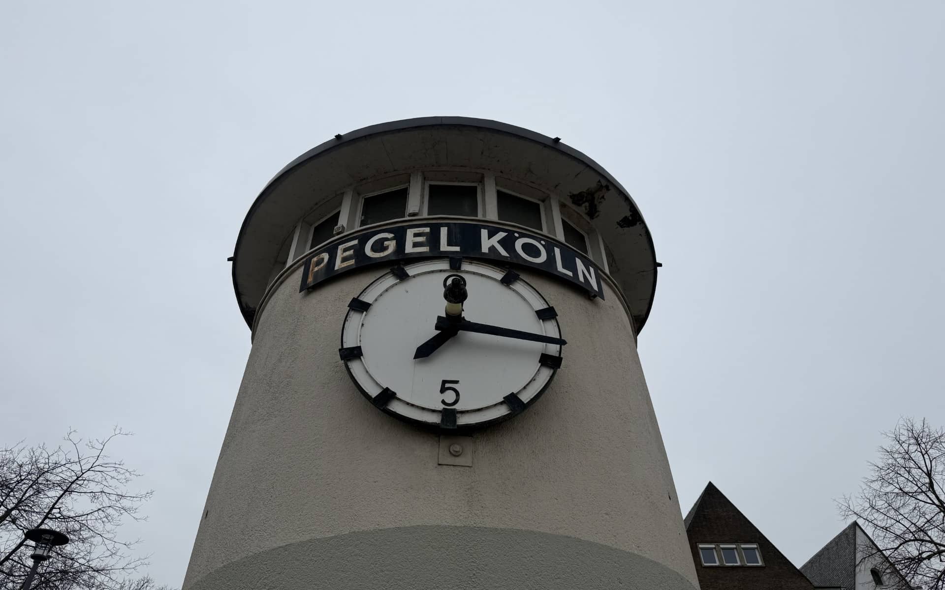 Niedrigwasser in Leverkusen: Neues Rekordtief