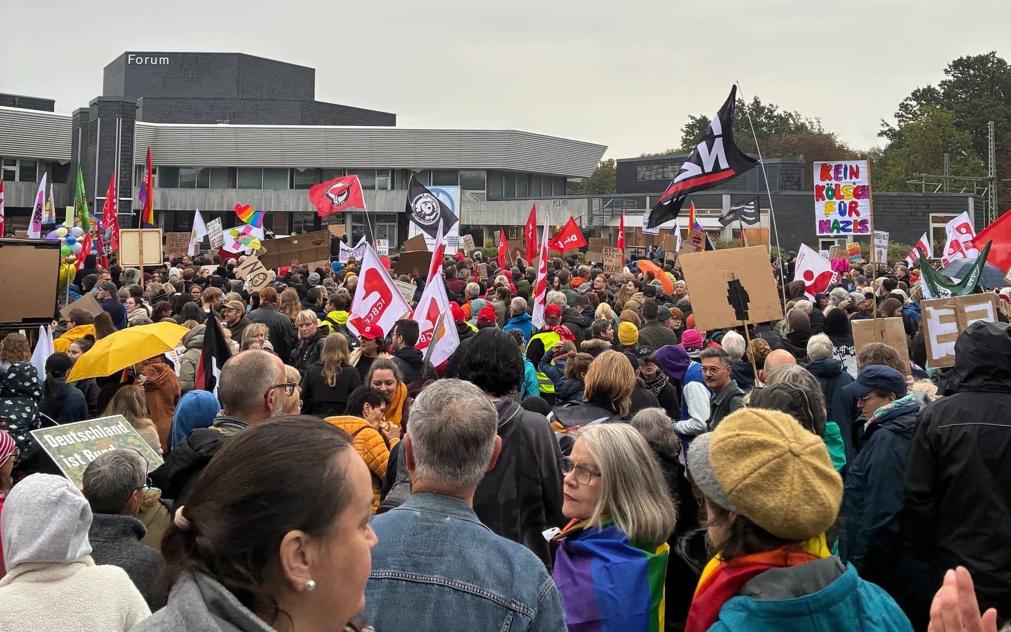 Demonstration gegen rechtspopulistisches Treffen der ESN