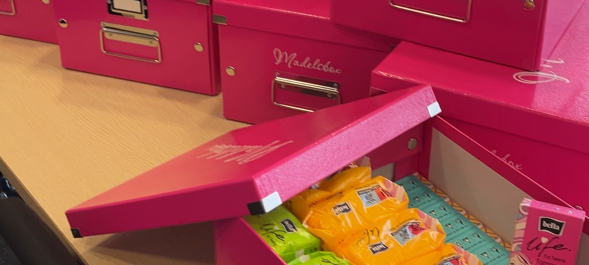 Frauenring Leverkusen stiftet Hygieneboxen für Schulen